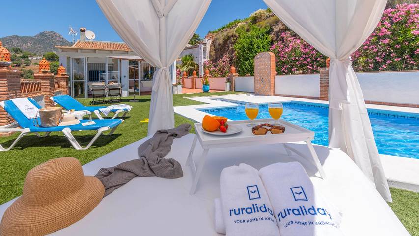 Casa rural para 2 personas, con balcón/terraza y piscina en Torrox - 2