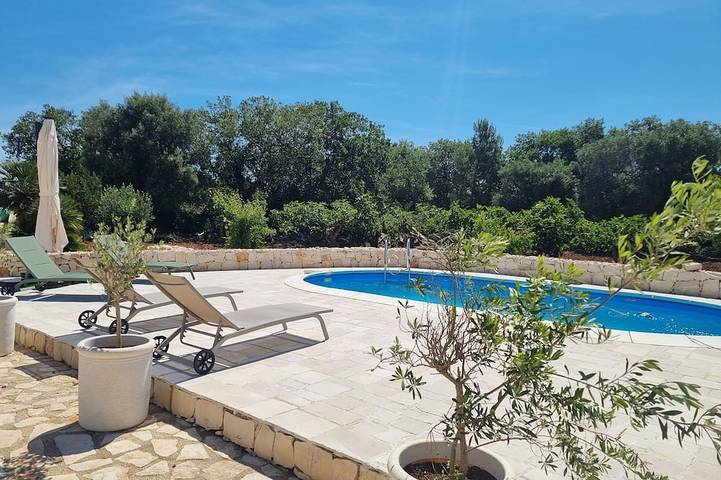 Casa vacanza per 5 persone, con piscina in Carovigno