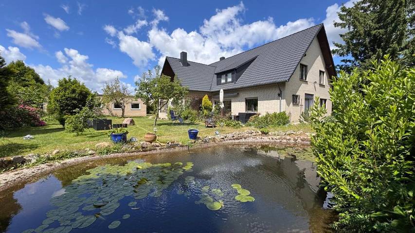 Ferienhaus für 16 Personen, mit Terrasse und Garten