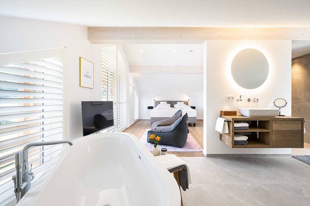 Entire apartment, Tegernsee Suites - Suite Early Bird in Gmund, Bavarian Alps
