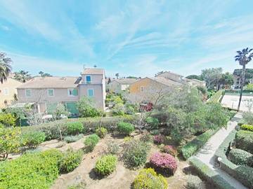 Appartement De Vacances pour 4 Personnes dans La Londe-les-Maures, Parc national de Port-Cros, Photo 2