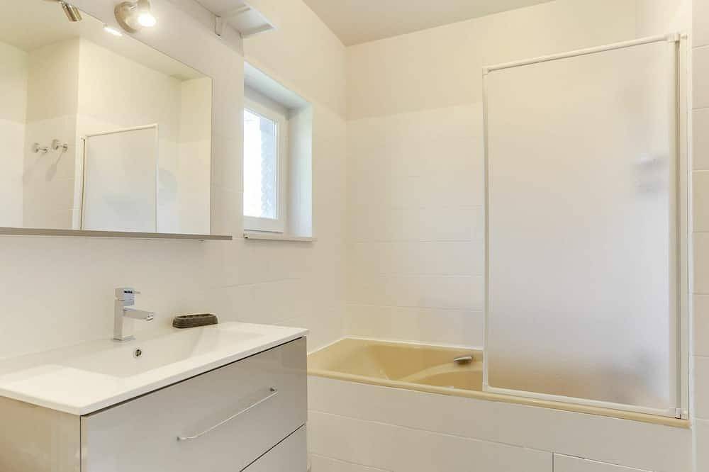 Apartamento entero, Acogedor apartamento para 4 personas con Wifi y Tv in Tourgéville, Region de Lisieux
