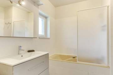 Villa for 4 Guests in Tourgéville, Calvados, Picture 2