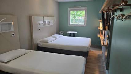 Hôtel pour 2 personnes, avec vue à Goussainville