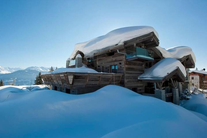 Gîte pour 12 personnes, avec piscine et jacuzzi ainsi que sauna et jardin à Icogne