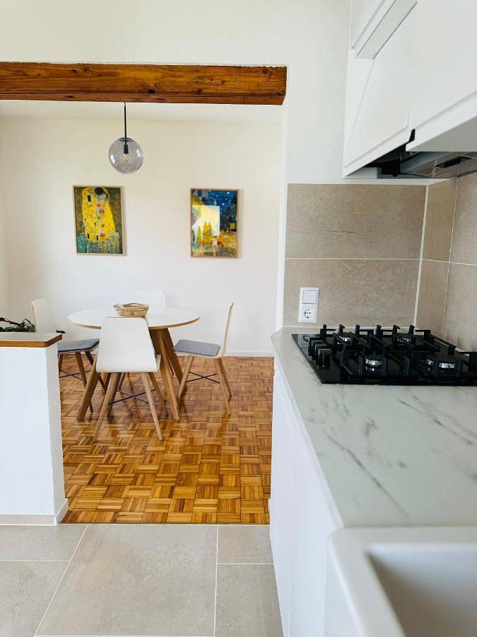 Appartement entier, One-Bedroom Apartment in Heidenheim, Région de Stuttgart