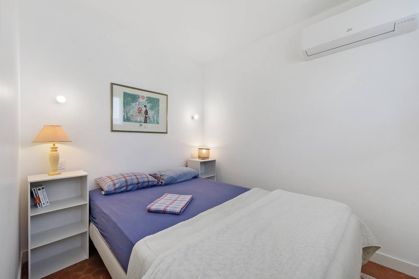 Gästezimmer Sous le Pin „Zimmer 4“ mit gemeinsamer Terrasse, Wlan und Klimaanlage in Olonne-sur-Mer, Les Sables-d'Olonne