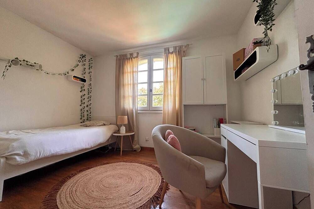 Promo Juillet : Spacieuse villa du sud in Castries, Côte méditerranéenne (France)