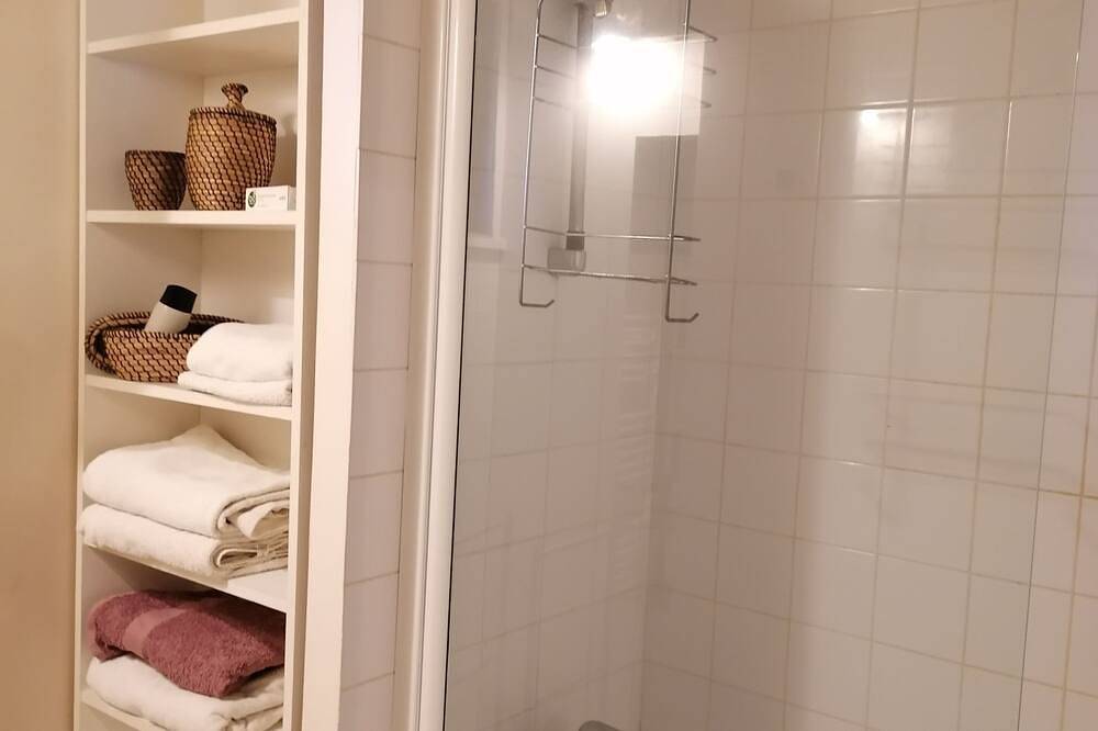 Gîte 3 épis avec piscine, vignoble du Layon, 5 personnes, idéal pour famille. in Faveraye-Mâchelles, Région d'Angers