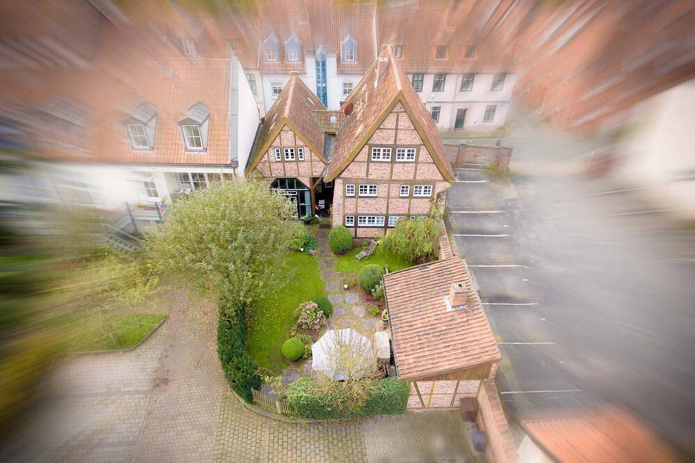 Entire apartment, Experience \"Gästehaus Altstadtzauber\" Lüneburg from its heart in Lüneburg, Nordheide