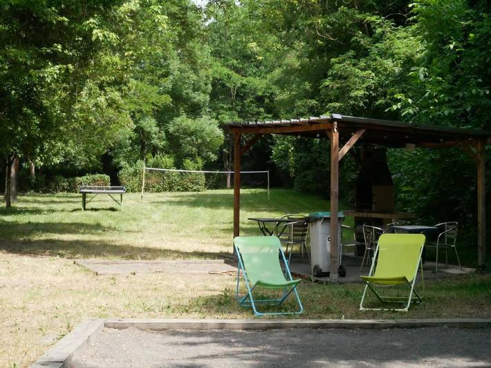 Location de vacances pour 6 personnes, avec piscine et jardin à Montaigut-le-Blanc - 4