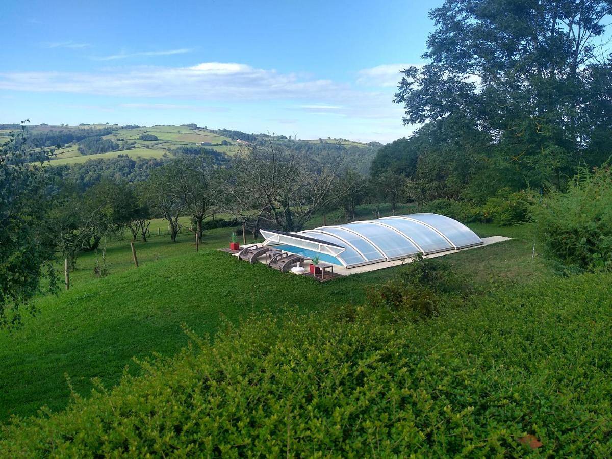 La croix des Landes gîte ou chambre d'hôte avec piscine à Chouvigny in Chouvigny, Région de Montluçon