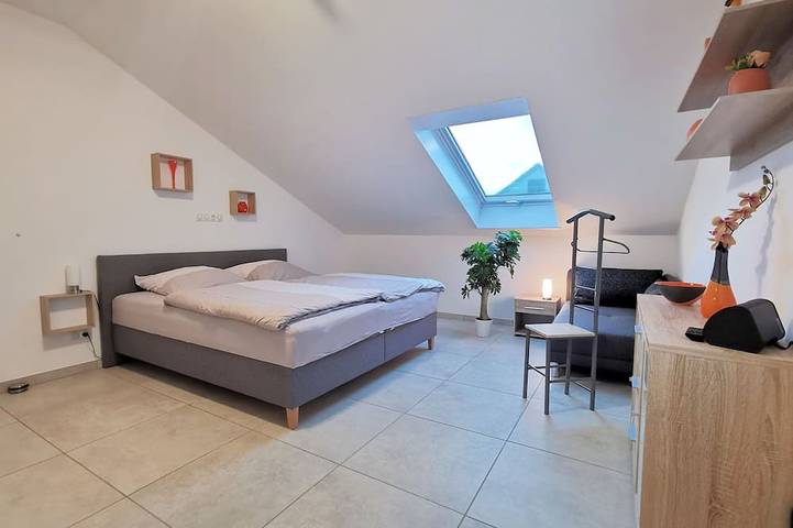 Ferienwohnung für 3 Personen, mit Balkon und Sauna sowie Garten und Pool in Markkleeberg - 2