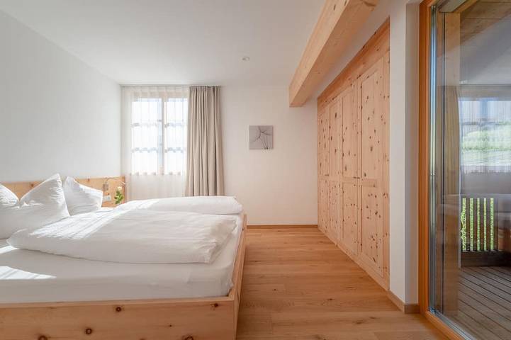 Ferienwohnung für 2 Personen, mit Pool und Balkon sowie Garten in Marling - 3