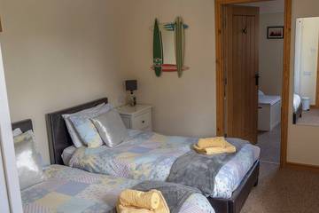 Log Cabin for 7 People in Bude, Cornwall, Photo 2