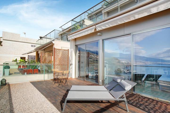 Apartamento entero, Apartamento de vacaciones 'Mirador Terrazas Del Mar' con piscina compartida y aire acondicionado in Tabaiba, El Rosario