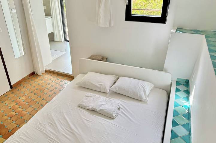 Location de vacances pour 9 personnes, avec jardin ainsi que jacuzzi et sauna à Tourtour - 3