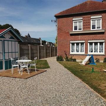 Gîte pour 6 personnes, avec jardin à Friville-Escarbotin