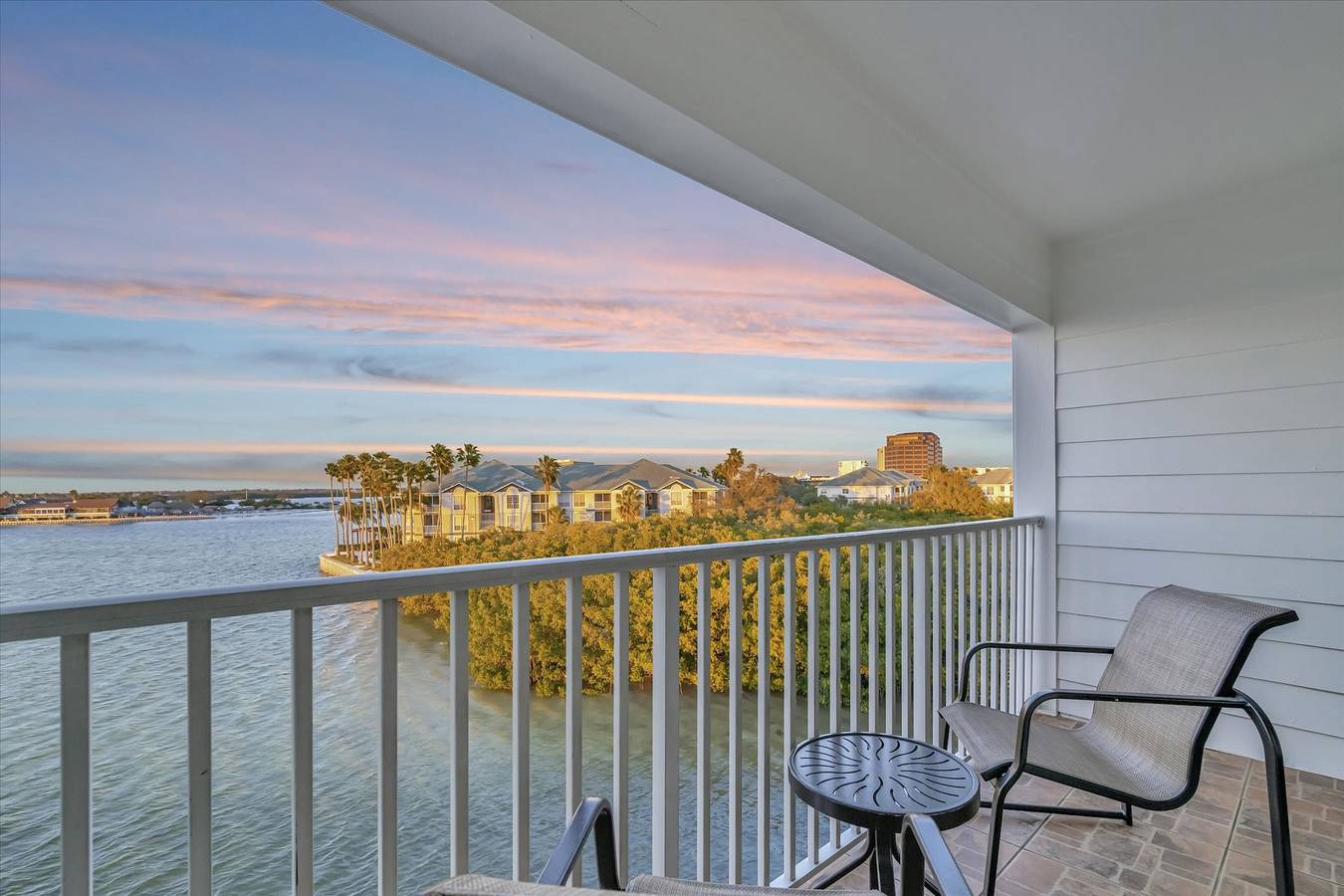 Apartamento entero, Waterfront Resort Condo   Balcony Heated Pool in Tampa, Tampa Bay