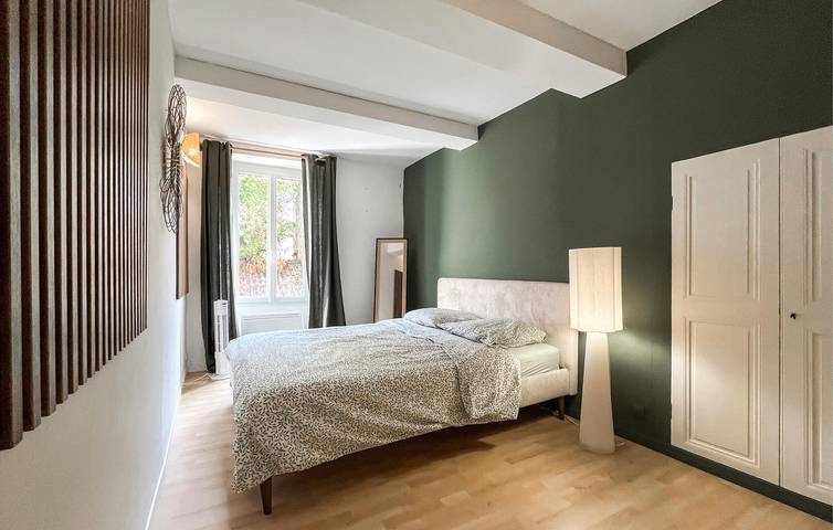 Gemütliche 140 m² große Wohnung in der Nähe des Stadtzentrums – WLAN, Klimaanlage und Parkplatz in Laudun-l'Ardoise, Nimes und Umgebung