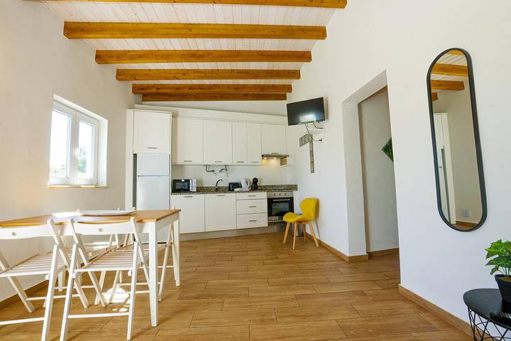 Ferienwohnung für 5 Personen, mit Terrasse und Garten sowie Pool in Lagos - 3