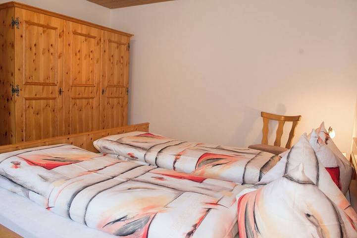 Ganze Wohnung, Chasa Plajet 8B, (Ramosch) in Ramosch, Valsot