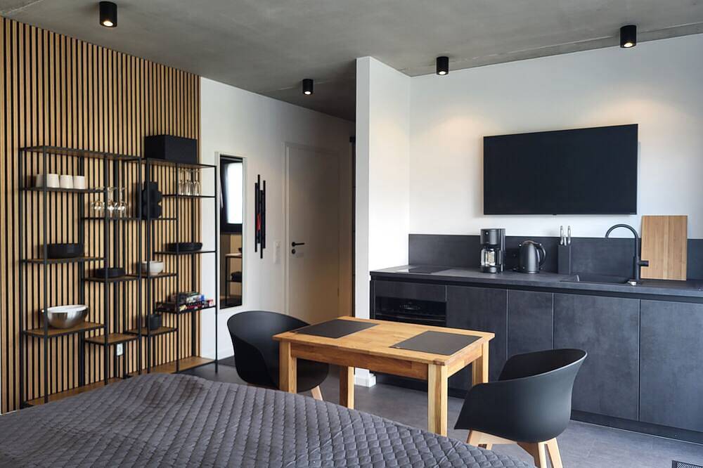 Ganze Wohnung, Apartment 'Schlossterrassen 8b' mit privater Terrasse, Gemeinschaftsgarten und Wlan in Pouch, Muldestausee