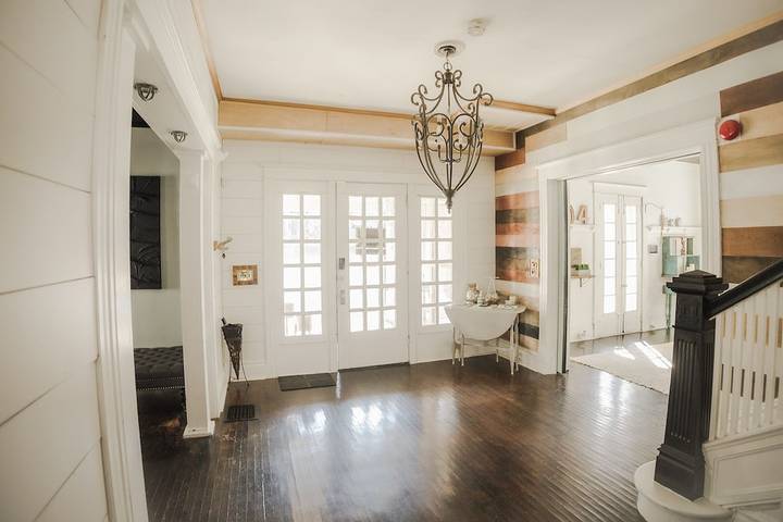 Vacation rental for 12 people, with balcony and yard in Birmingham (AL)