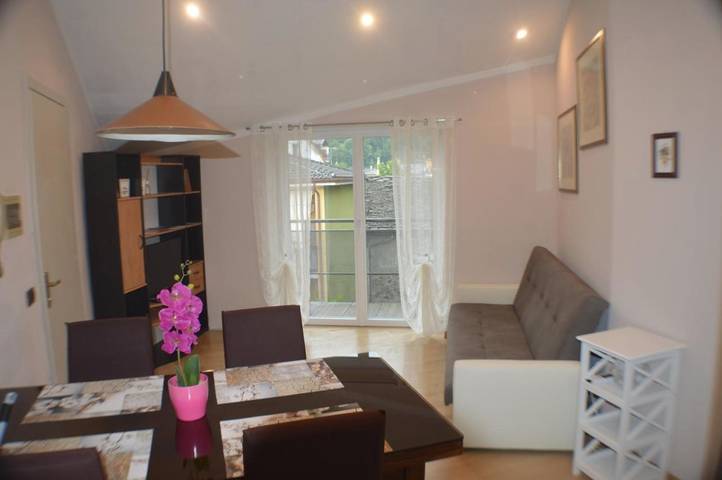 Gîte pour 4 personnes, avec terrasse et vue, animaux acceptés dans Domodossola - 2