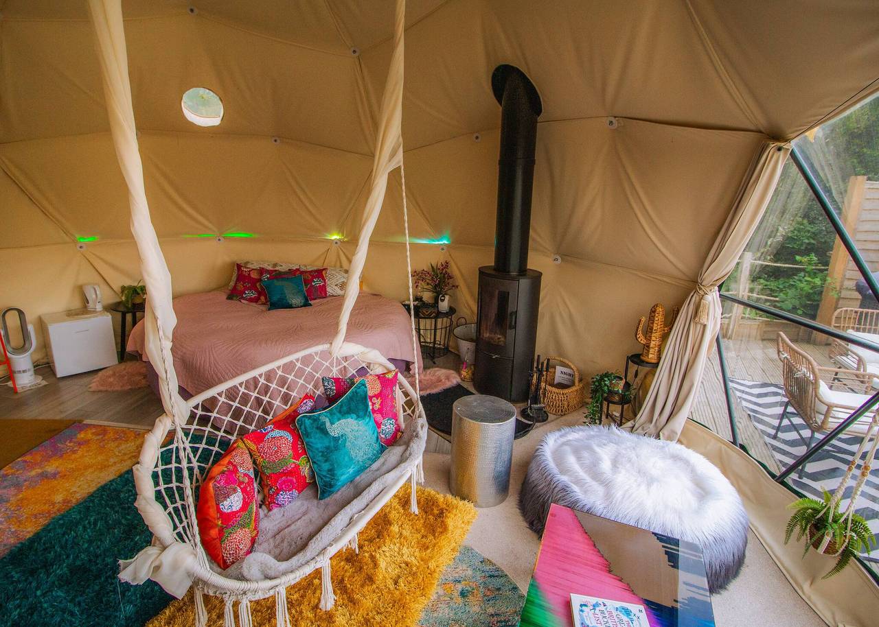 Cúpula romántica con vista al lago in Henfield, Sussex Occidental