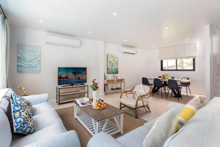 Location de vacances pour 8 personnes, avec terrasse ainsi que piscine et vue à Kamala Beach - 4