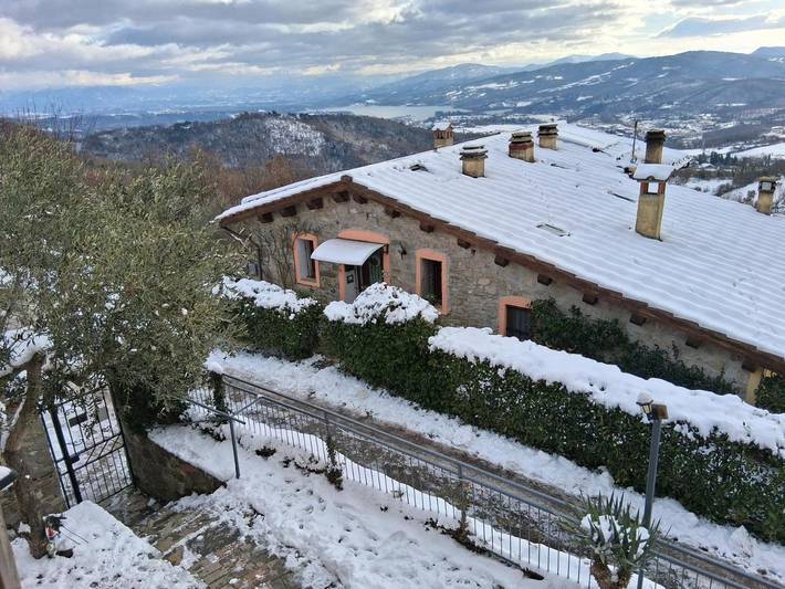 Maison de campagne pour 2 personnes, avec jardin et piscine ainsi que vue et vue sur le lac, animaux acceptés à Barberino di Mugello - 2