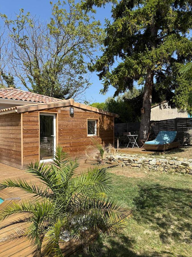 Gîte pour 2 personnes, avec terrasse à Charols