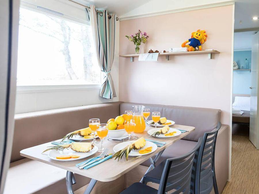 Flower Camping le Port de la Chaîne - Mobilhome 6 personas - Mobil Home estándar 32m² (3 habitaciones) + terraza integrada in Pleubian, Costa de granito rosa