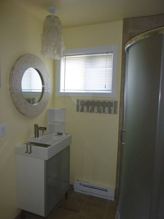 Ganze Wohnung, Günstige Wochentage. 3 Nt. Mindest.!Entzückender Ozeanblock!100 Schritte zum Strand mit Parkplatz in Rehoboth Beach, Sussex County (Delaware)