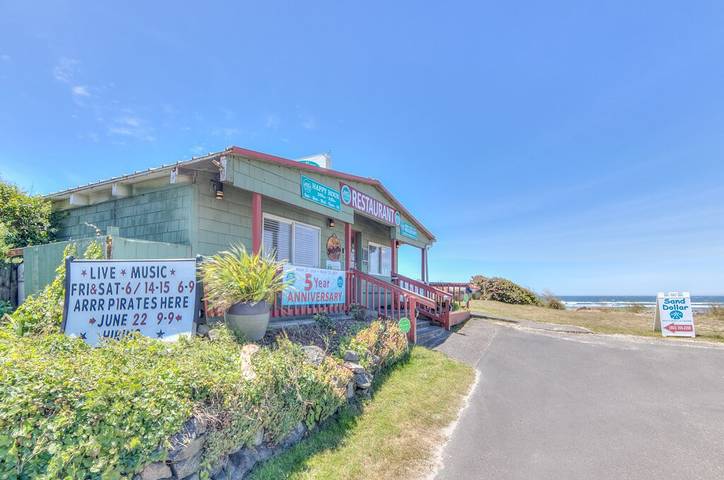 Vacation rental for 10 people, with balcony and hot tub in Rockaway Beach