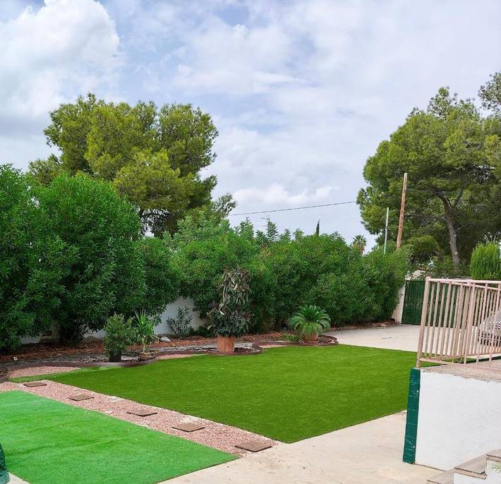 Casa rural para 8 personas, con jardín además de piscina y vistas, Se admiten mascotas en Campo de Turia - 3