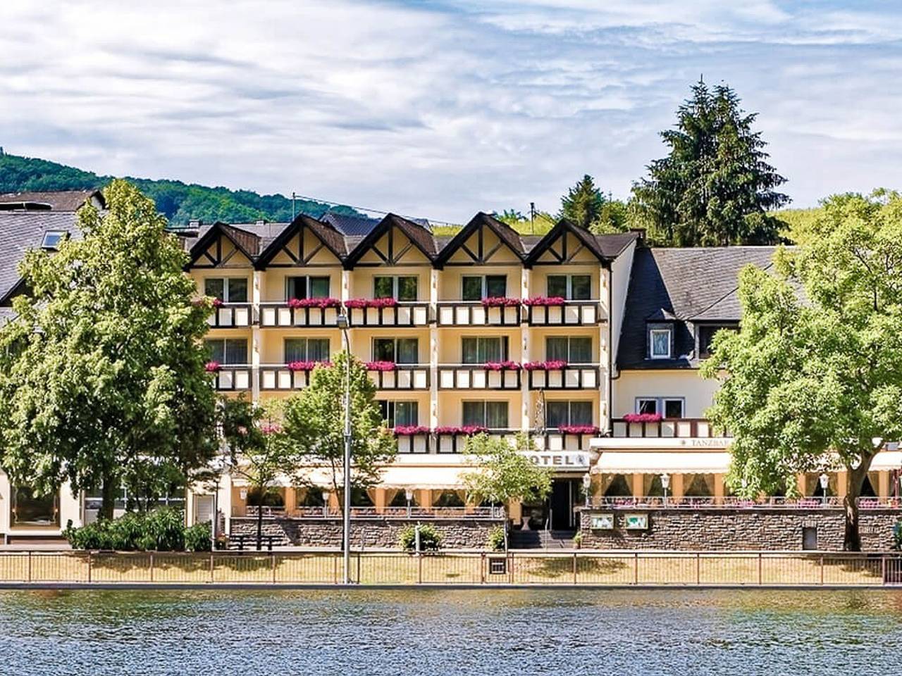 Moselstern***Hotel "Weinhaus Fuhrmann" - Doppelzimmer Standard in Ellenz-Poltersdorf, Cochem-Zell