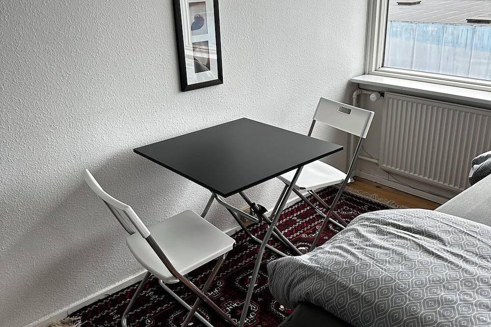 Ganze Wohnung, One room apartment in Hvidovre, Hovedstaden