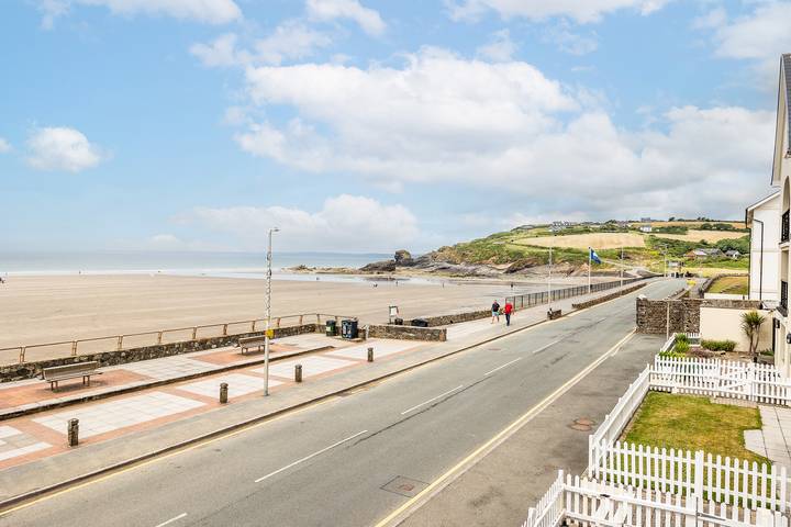 Holiday letting for 6 people in Broad Haven