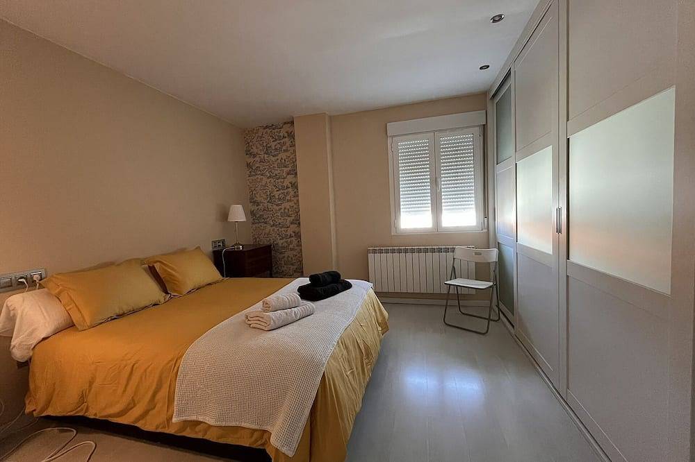 Entire apartment, 18 Major Towers Historic Center in Saragossa, Saragossa Province
