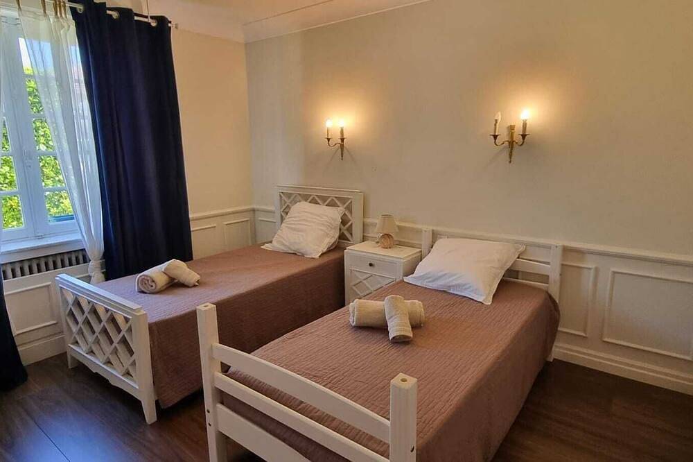 Apartamento entero, Millau apartment in bourgeois house in Millau (Francia), Parc naturel régional des Grands Causses