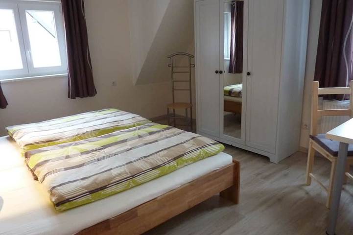 Ferienhaus für 7 Personen, mit Garten und Terrasse sowie Whirlpool in Gemünd - 3