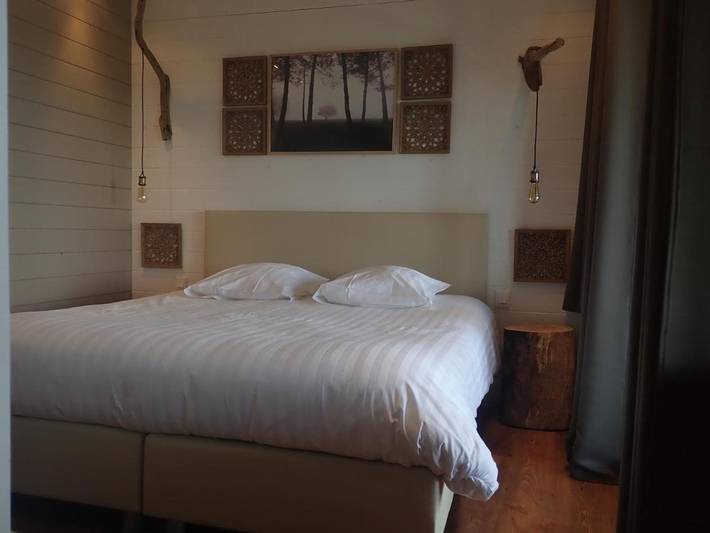 Location de vacances pour 2 personnes, avec balcon et jardin à Champis - 3