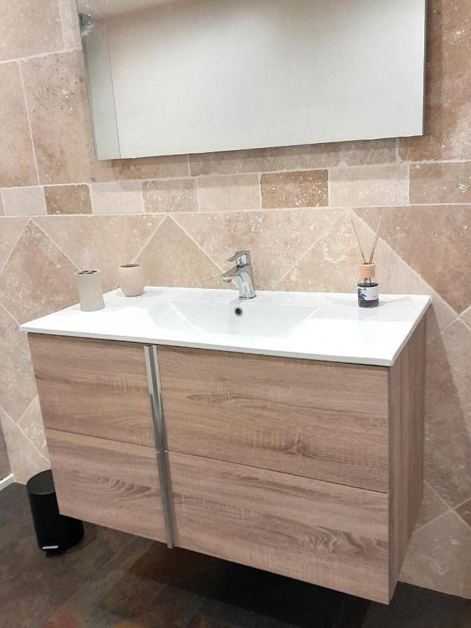 Chambre d’hôte pour 2 personnes, avec vue ainsi que terrasse et jardin dans le Gers - 2