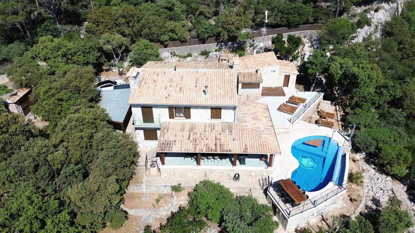 Villa for 10 people, with garden - 1