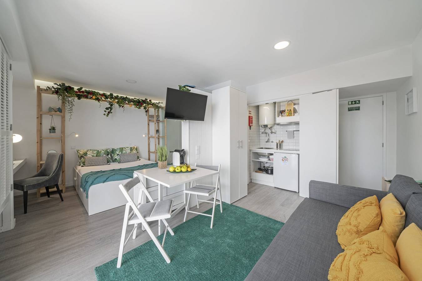 Apartamento inteiro, Estudio com vista mar - Funchal Sea View I in São Martinho (desambiguação), Madeira