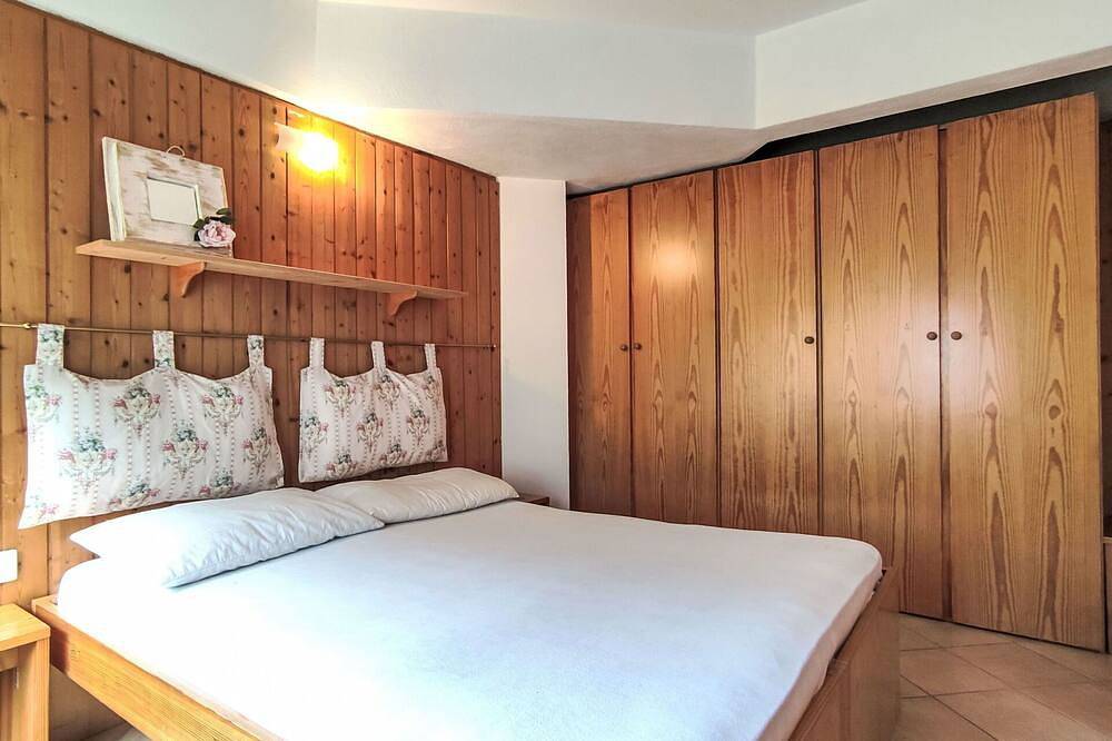 Appartement entier, Joli appartement pour 5 personnes avec Wifi, Tv et patio in Marilleva, Mezzana