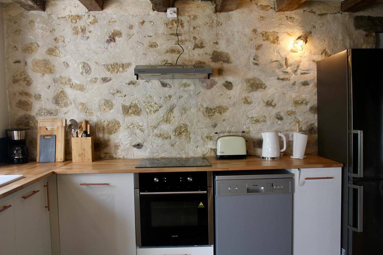 Le Cerisier at Closerie Les Roches - 2 Bed Country Cottage in Bouillé-Loretz, Vallée de la Loire