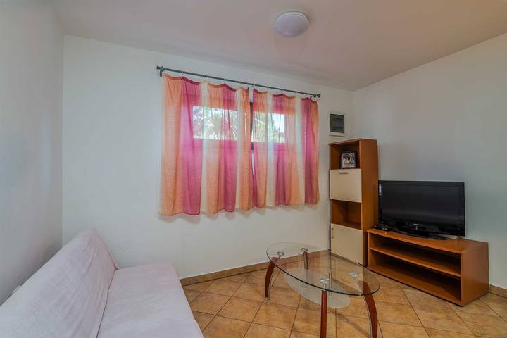 Ferienwohnung für 2 Personen, mit Terrasse in Njivice - 4